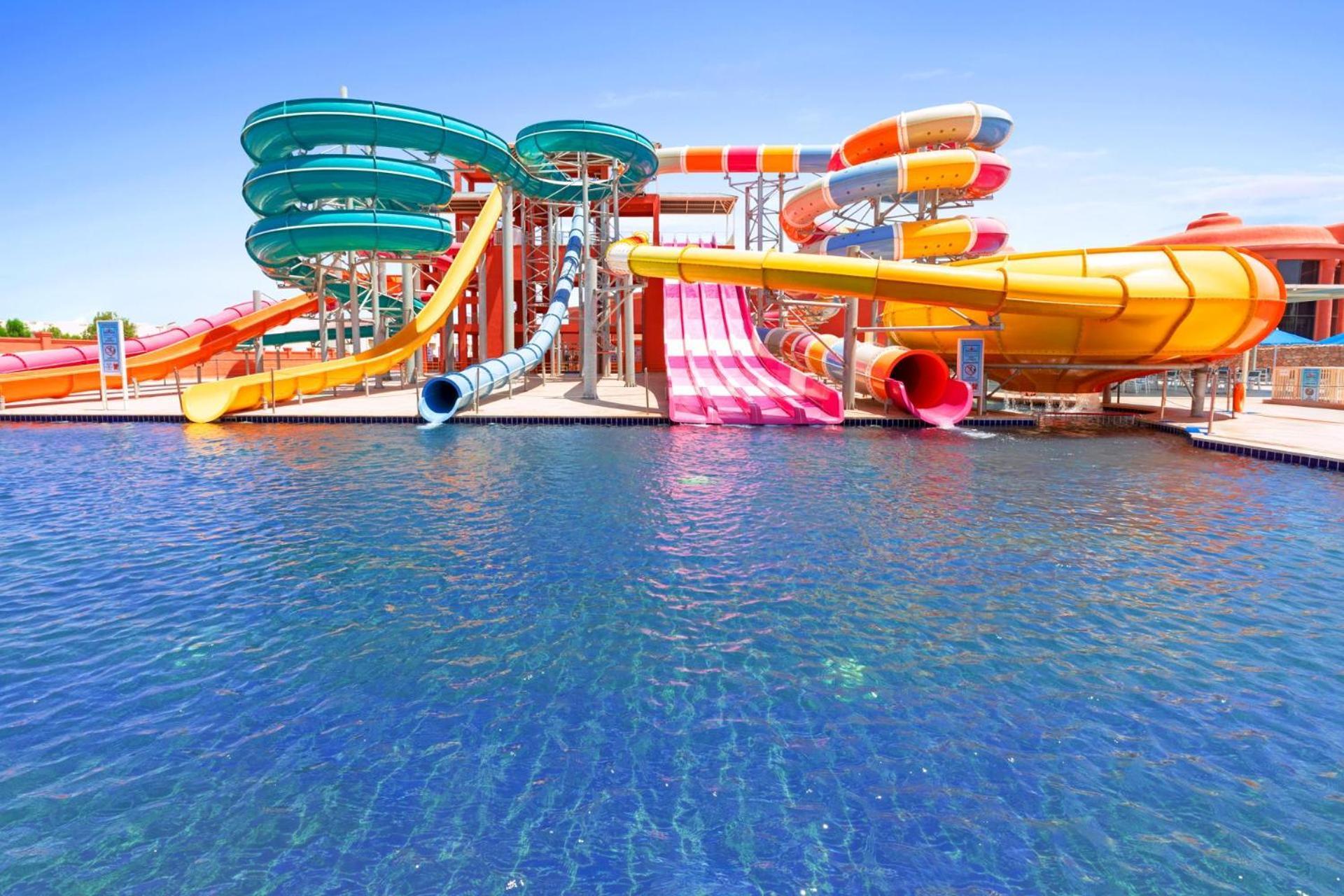 Pickalbatros Laguna Vista Aqua Park シャルム・エル・シェイク エクステリア 写真 The park's slides