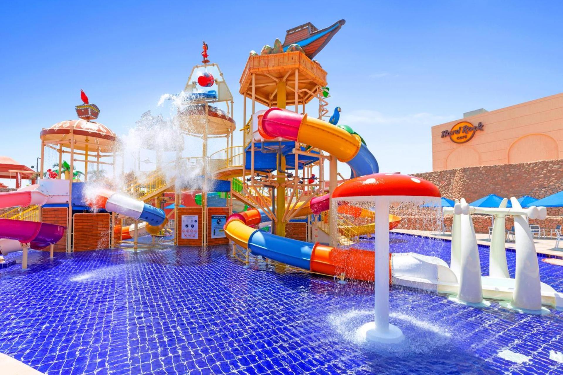 Pickalbatros Laguna Vista Aqua Park シャルム・エル・シェイク エクステリア 写真 The park's water slides