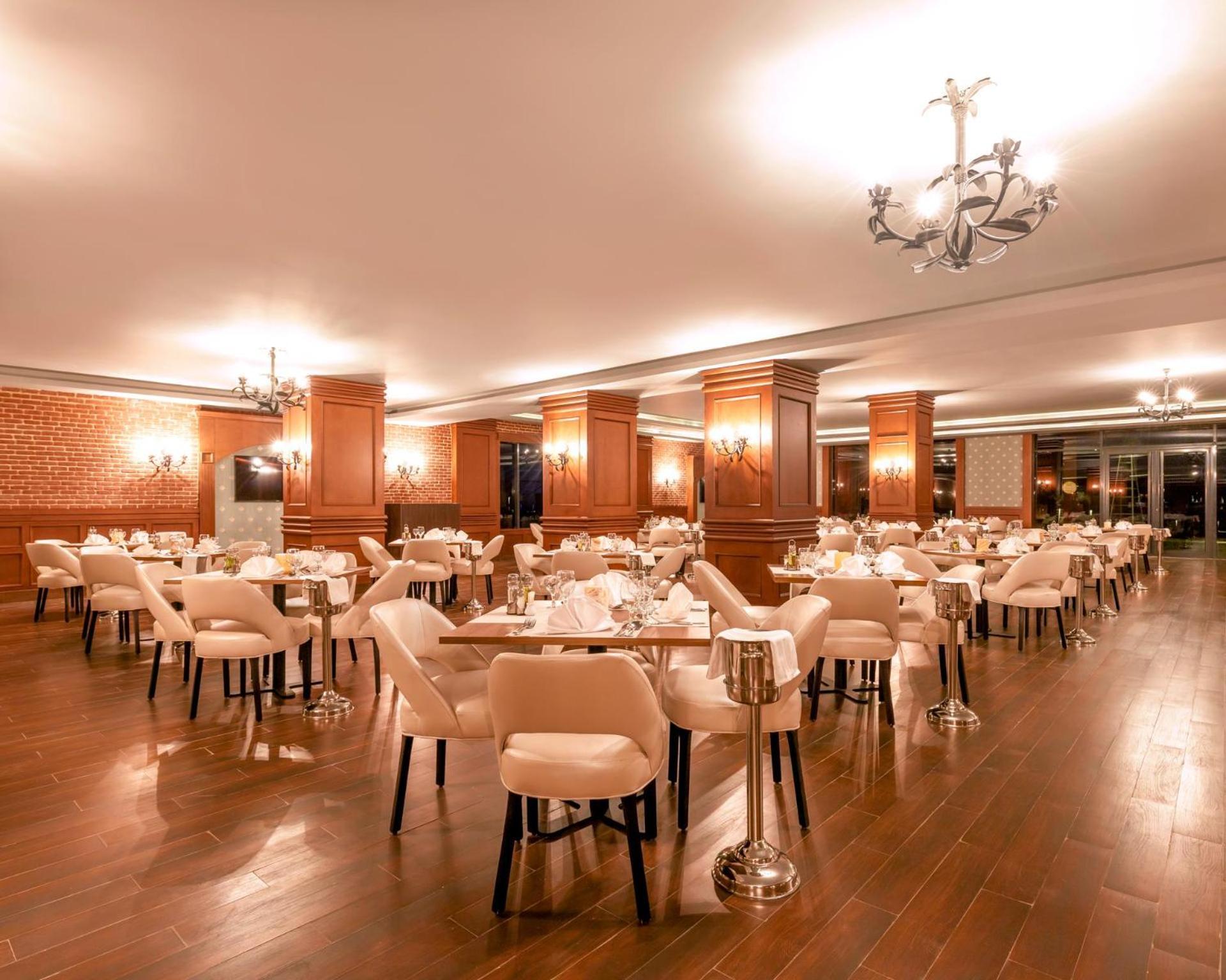 Pickalbatros Laguna Vista Aqua Park シャルム・エル・シェイク エクステリア 写真 The restaurant's interior